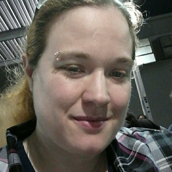 Meet your Posher, Sherri - Picture 3 of 3